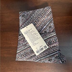 lululemon athletica wunder under HR